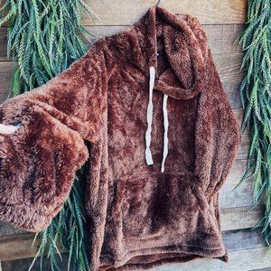 Zenana Outfitters Fuzzy Hoodie
